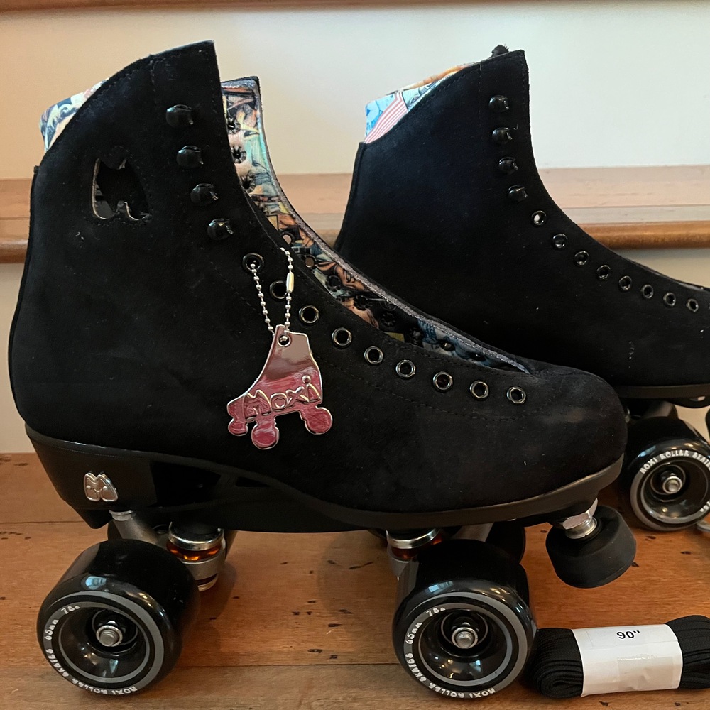Moxi Lolly Roller Skates, Classic Black Suede Size 8, NEW (without box)